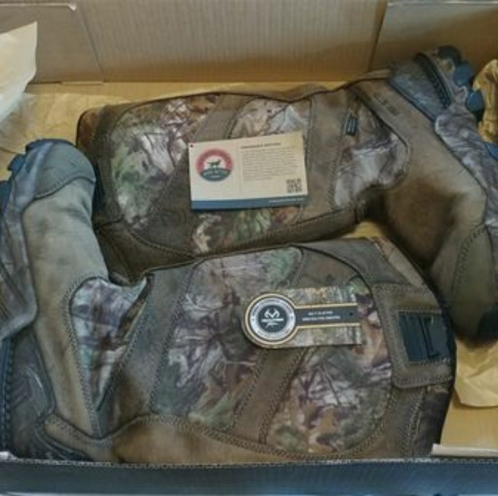 Redwing Irish setter water proof snake boots